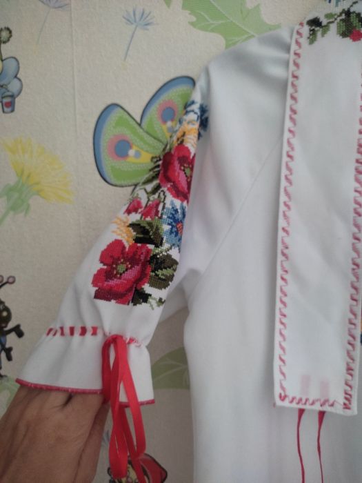 Вишите плаття для дівчинки