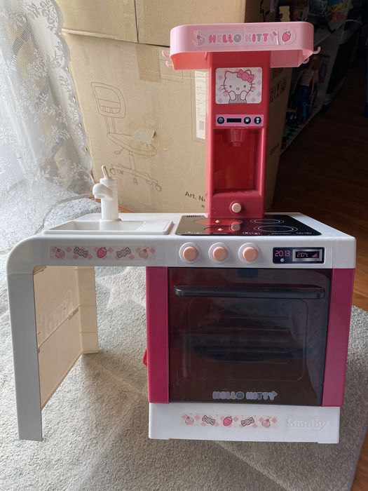 Cozinha Smoby Hello Kity com sons e luz