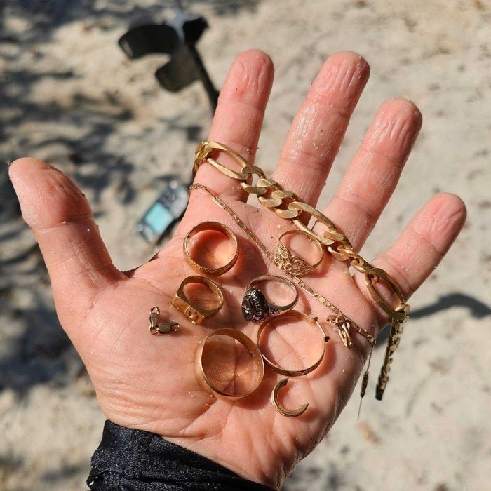 Deteção de Objetos Perdidos na Praia | 5 Anos de Experiência | 100€/1h 30M.
