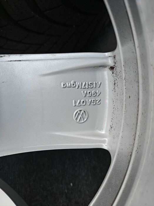 Koła Zimowe VW Touran Caddy T-Roc Octavia Ateca  205/60/16 Semperit  8,5mm 2025r NR 16001