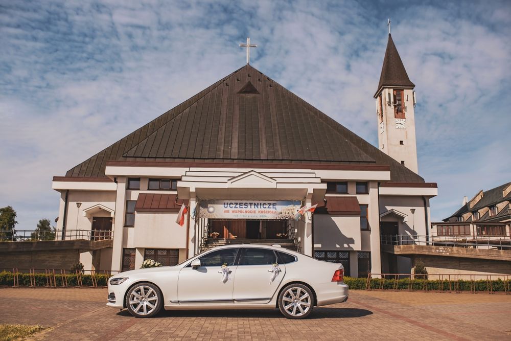 Auto do ślubu Volvo S 90 biała perła