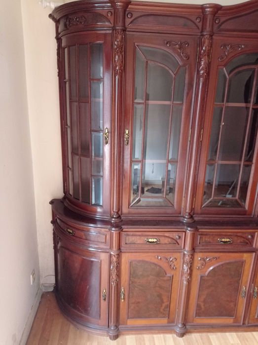 Armário de Sala Antigo