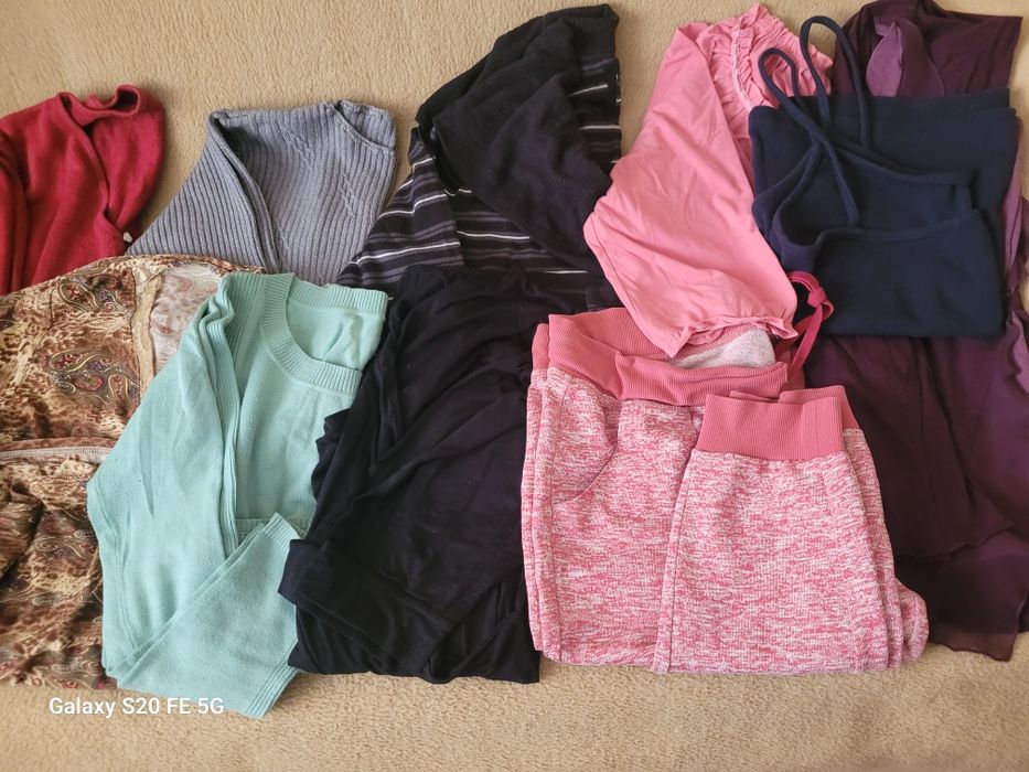 Paka ubrań r.50. Bluzki