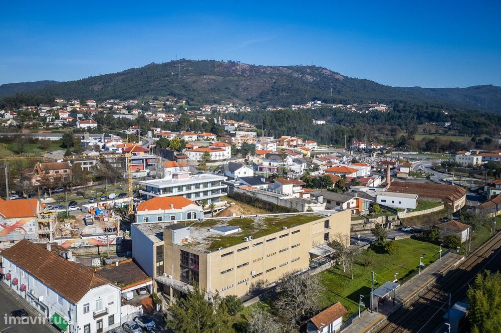 Comércio, oportunidade de investimento no Centro Comercial Barrosel...