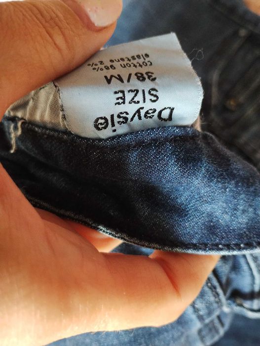 Spodnie jeans do kostek