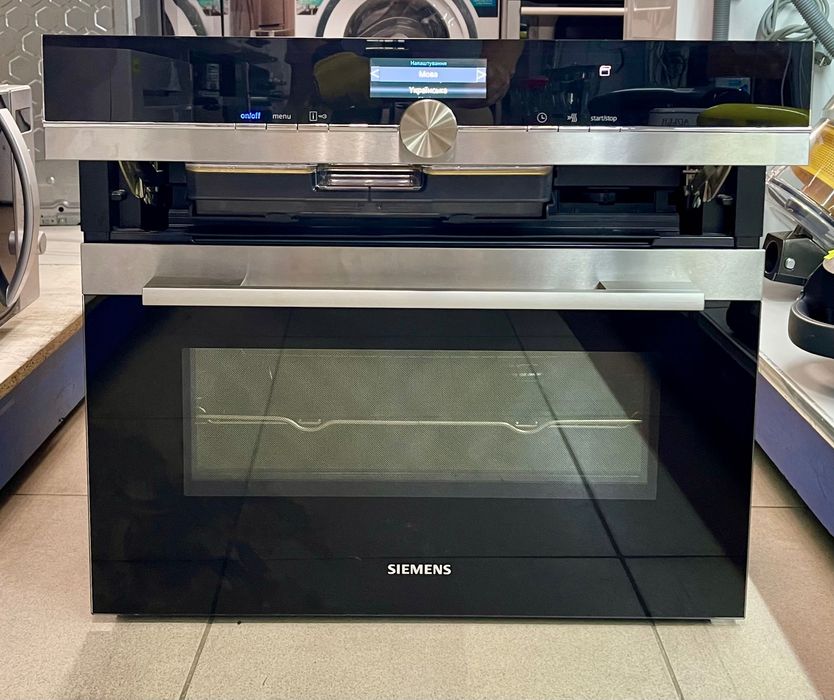 Духова шафа з функцією пароварки Siemens CS636GBS1