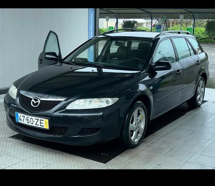 Vendo  Mazda em boas condições