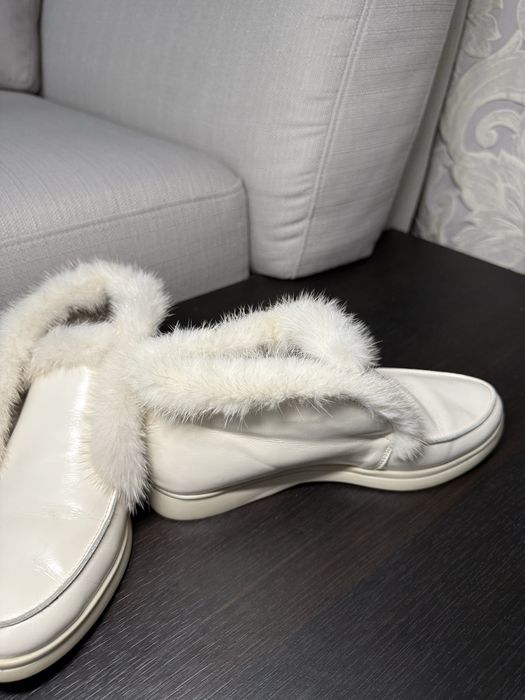 Лофери молочні з натуральної шкіри та хутром норки справжньої