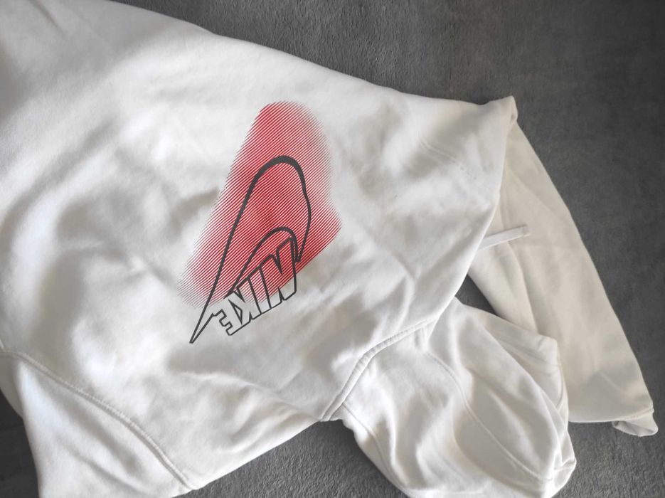 Trzy bluzy Nike r.M  męskie lub dla chłopaka r.m