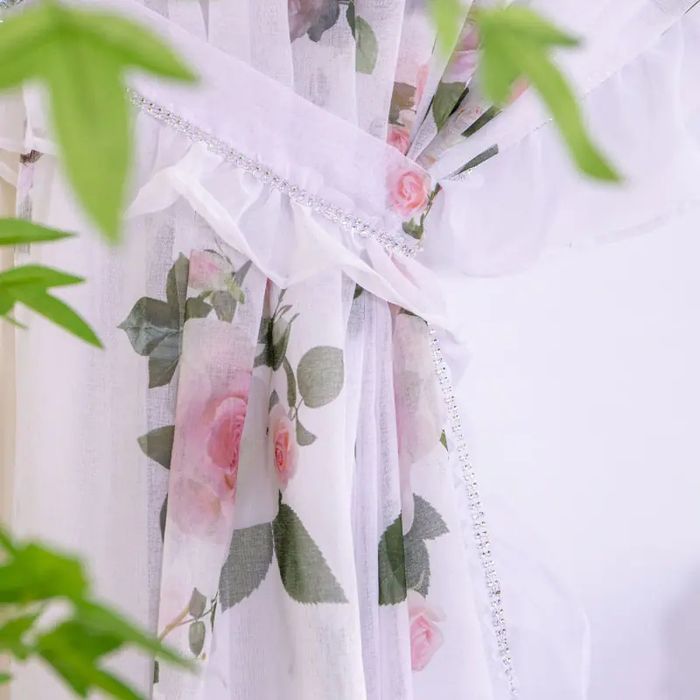 Firana w kwiaty z cyrkoniami