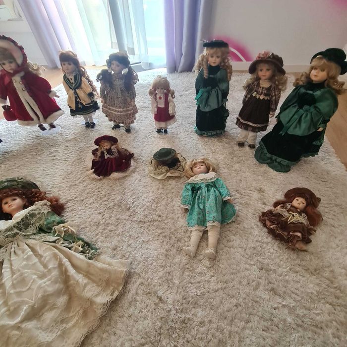 Bonecas de porcelana