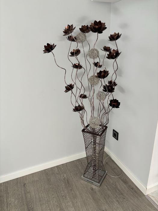 Candeeiro decorativo com luzes