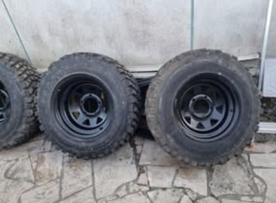 Peneus e jantes suzuki vitara Umm