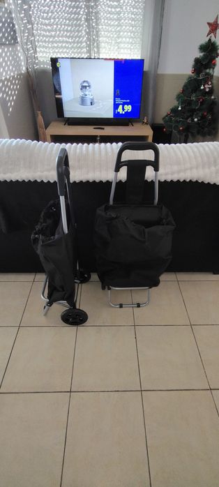 Dois sacos com rodas novos