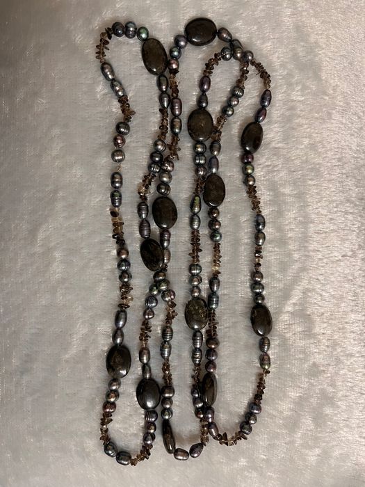 Винтажные бусы из тесных камней