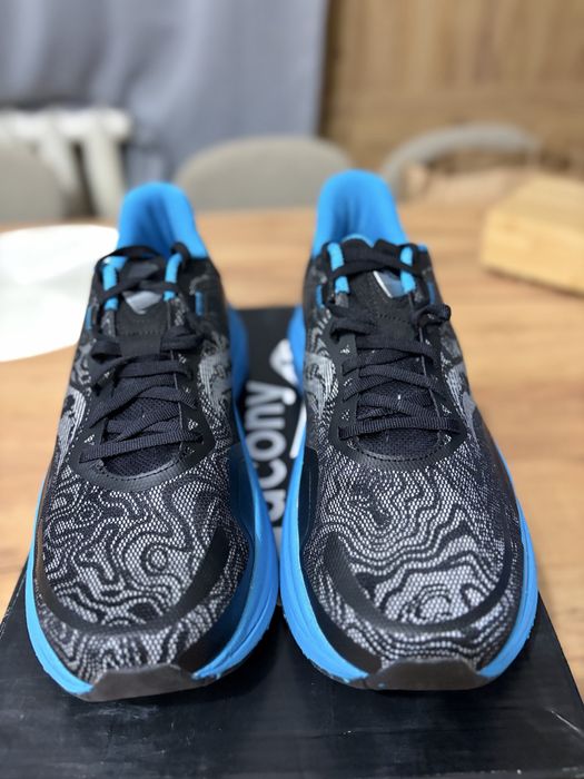 Новые ОРИГИНАЛ оригінал беговые кроссовки кросівки Saucony Tempus