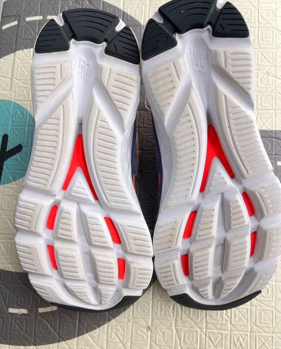 Buty New Balance 40 – mało używane + prezent