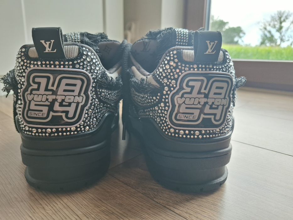Lv skate svaroski