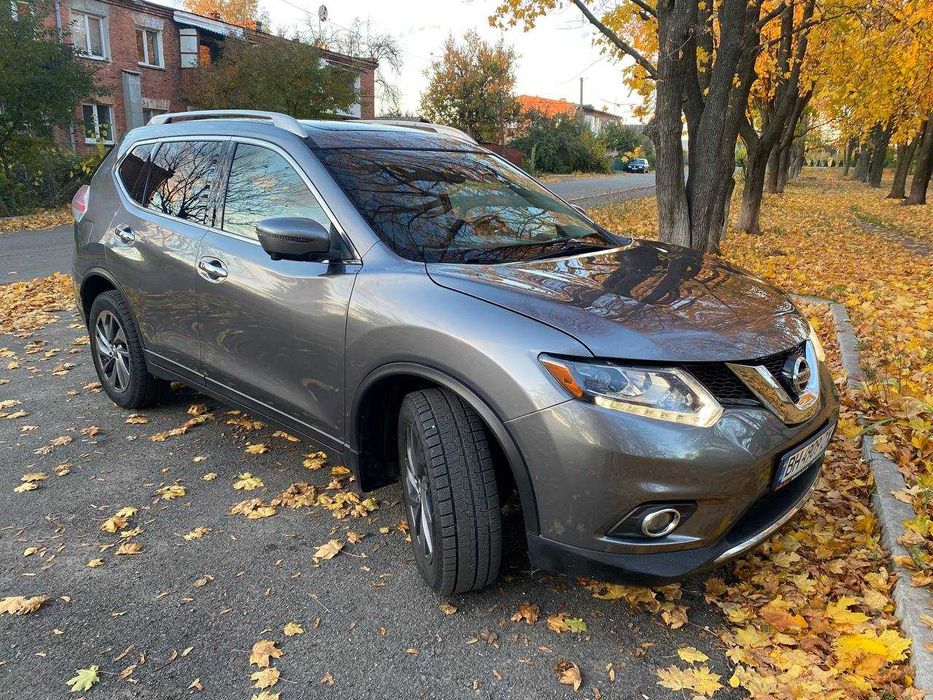 Продам автомобіль     "NISSAN ROGUE" 2015 року