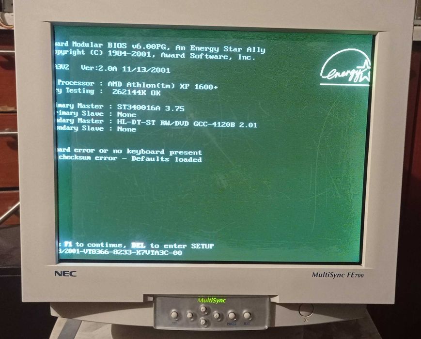 Monitor NEC MultiSync FE700
