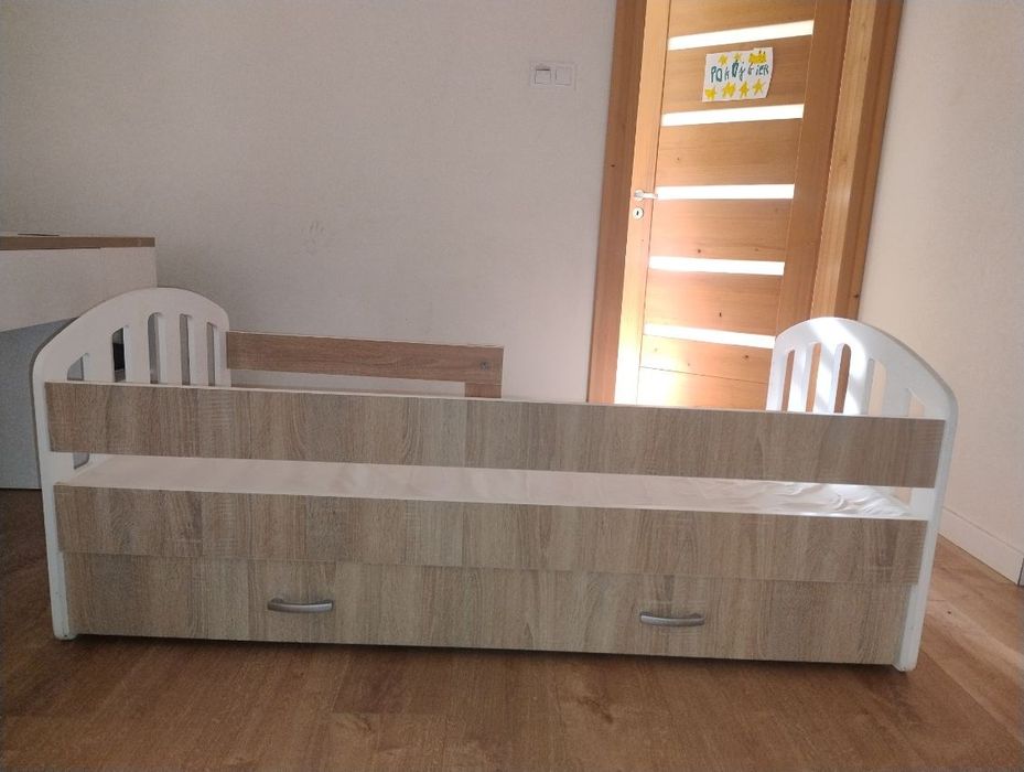 Łóżko dziecięce,