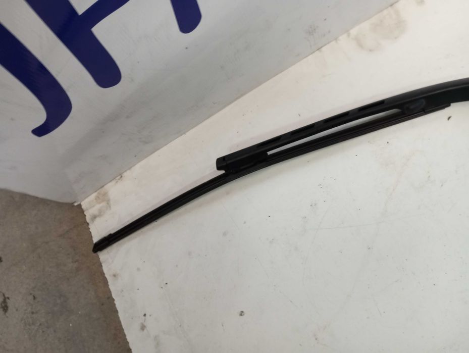 Hastes escovas frente Jaguar XF250