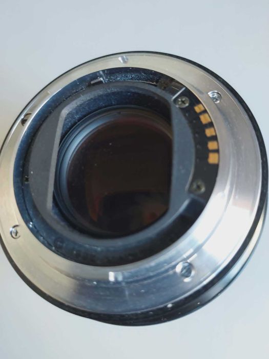 Minolta AF 100mm F/2.8 MACRO