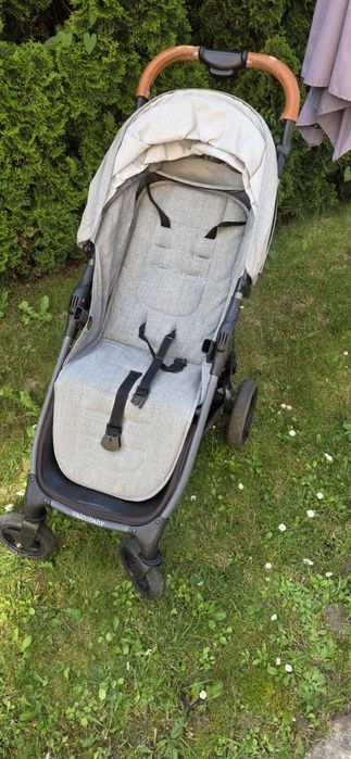 Sprzedam wózek , spacerówkę Valco SNAP 4 - lekki