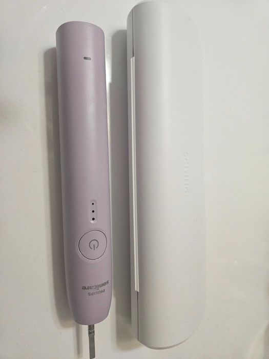Szczoteczka soniczna PHILIPS Sonicare 3100 HX4033/27 + Etui