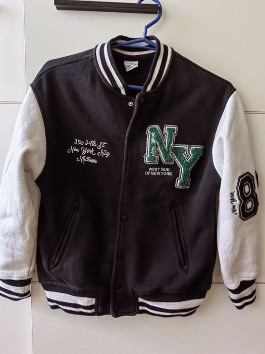 Кофта-бомбер 9-10 років