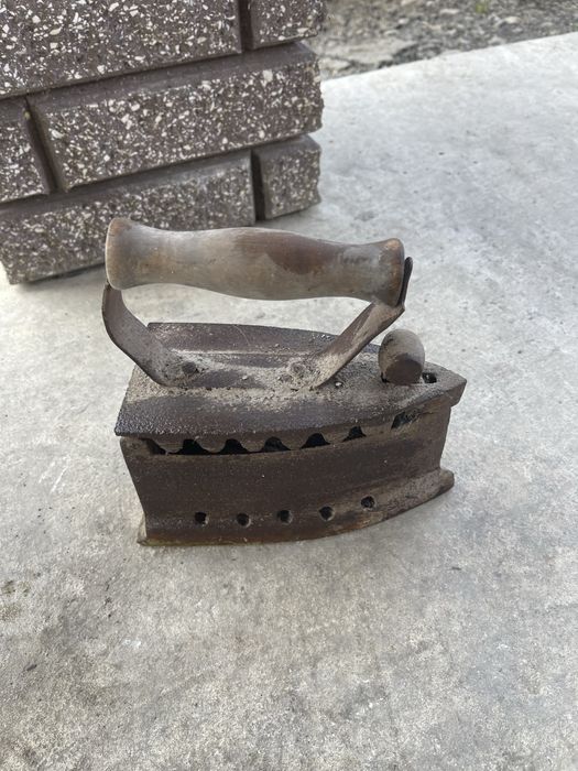 Продаю Праска на вугіллі. Старовинна праска ссср