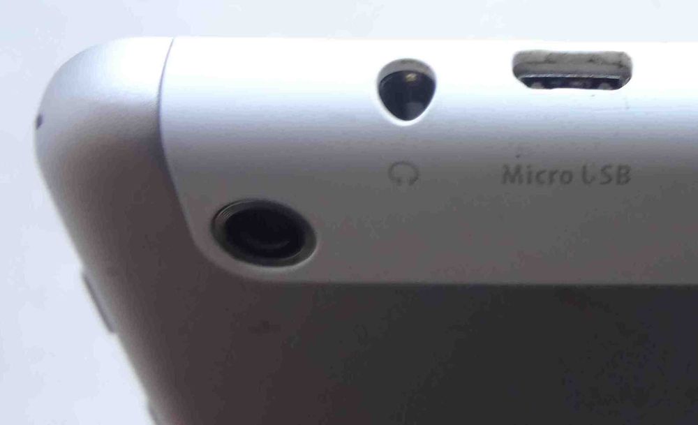 планшет Acer Iconia Tab A1-830