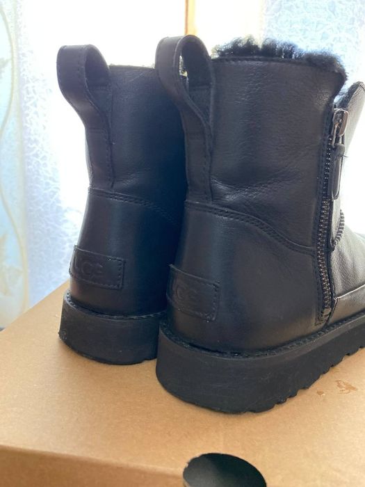 UGG Чоботи жіночі оригінал
