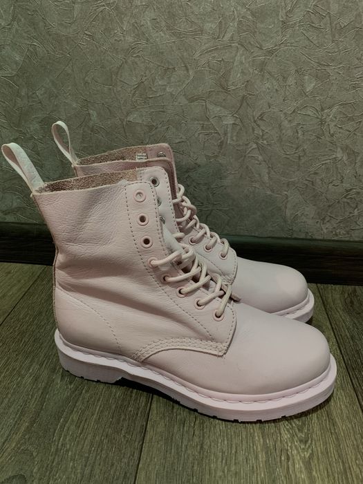 Dr. Martens 1460  pink