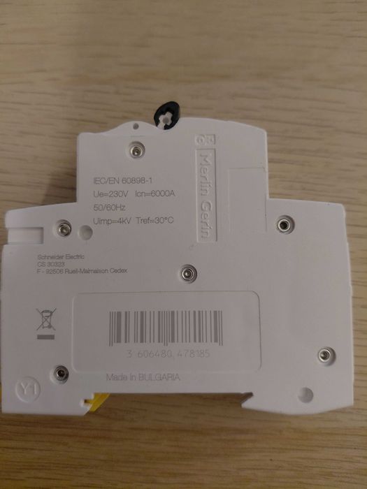 SchneiderElectric – wyłącznik nadprądowy K60N, 32A, charakterystyka B