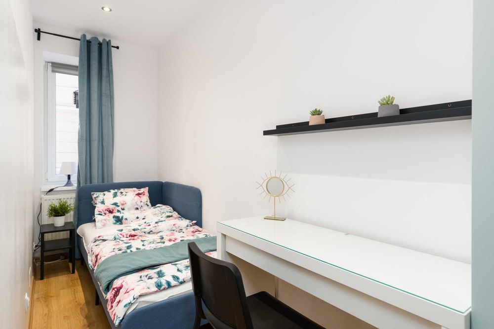 Przytulny pokój centrum PKP / Cozy room city centre / Затишна кімната центр, вокзал