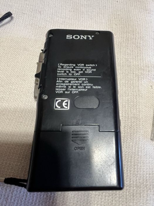 Продам диктофон SONY