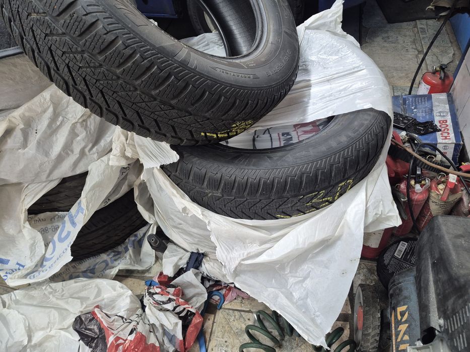 Зимняя резина 215х65р16