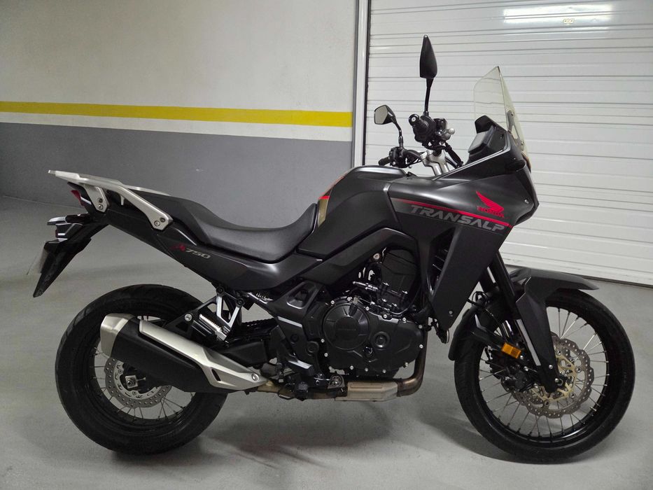 Honda Transalp750, 2024, 20000km e garantia total Honda até 11/2027