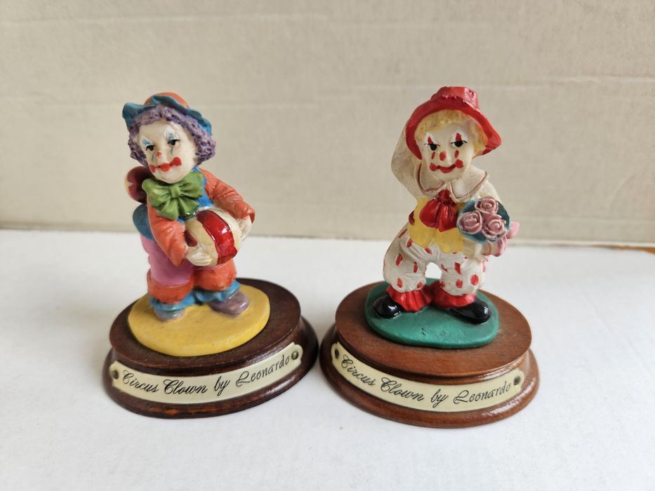 Conjunto 2 Figuras Palhaço de Circo Leonardo