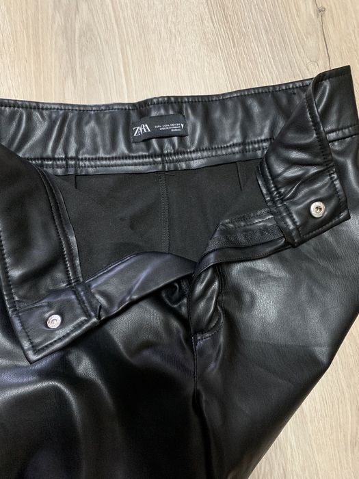 Шкіряні штани Zara