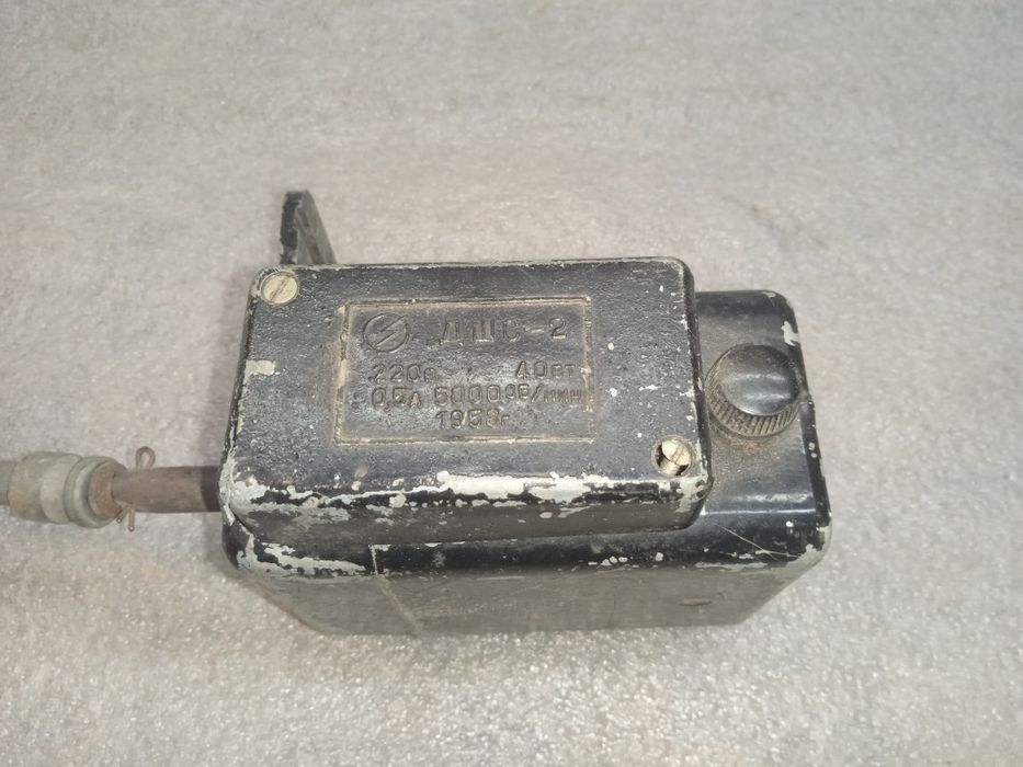 Продам моторчик/привод від швейної машинки.