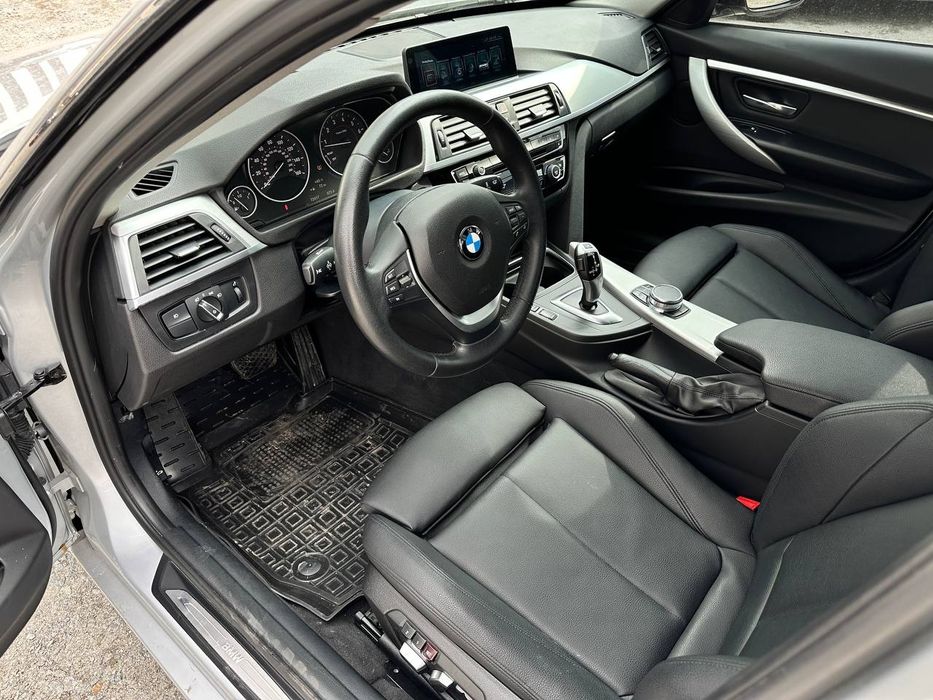 BMW 320i xDrive 2017 2.0 Turbo  AWD