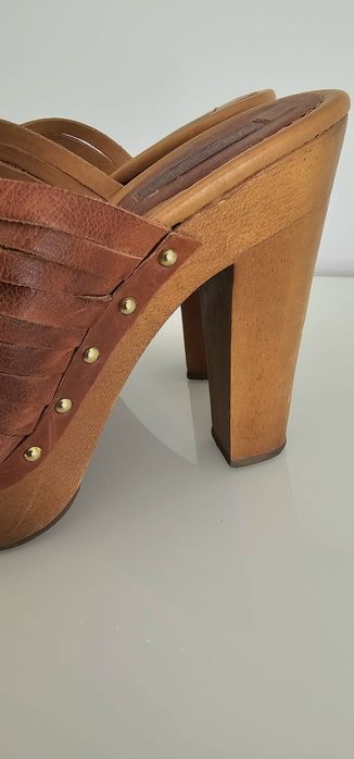 Sapatos (socas) Arezzo