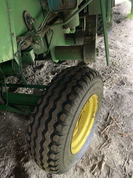 Продам John Deere 1032.