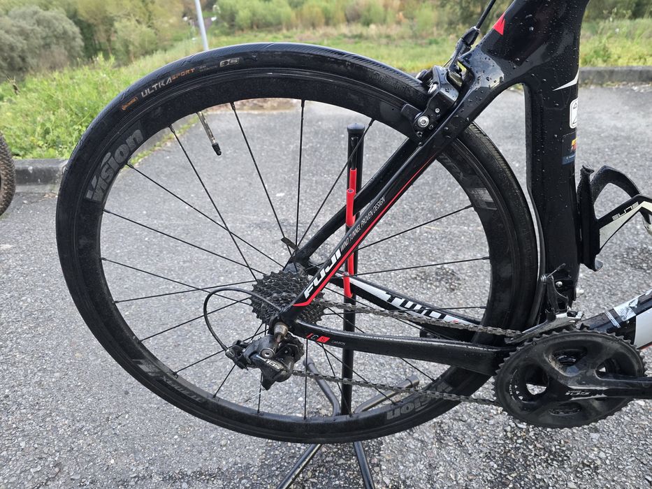Bicicleta de carbono M/L fuji transonic