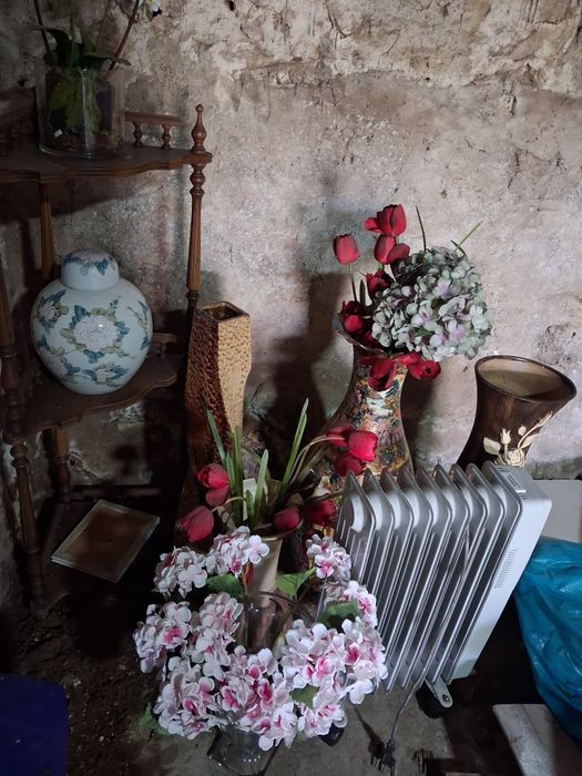 Conjunto de louças e decorações