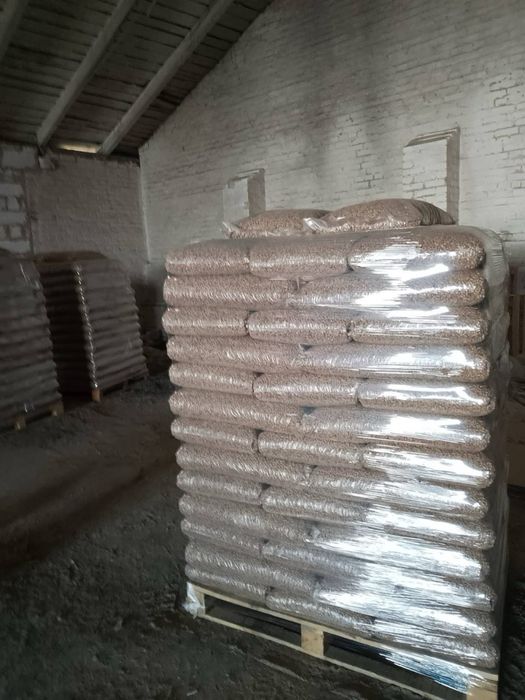 Паливна пелета з тирси сосни!