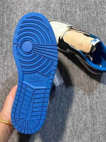 Jordan 1 Retro Low OG SP Fragment x Travis Scott R.44