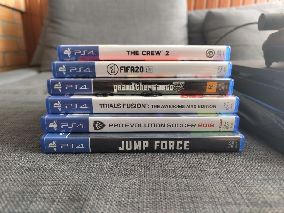PS4 1TB Mega Pack